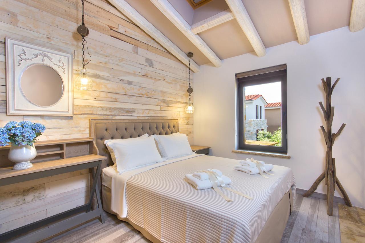 By The Sea Luxury Suites Limenas  Exterior photo