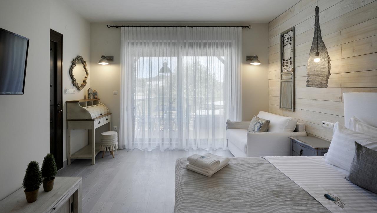 By The Sea Luxury Suites Limenas  Exterior photo