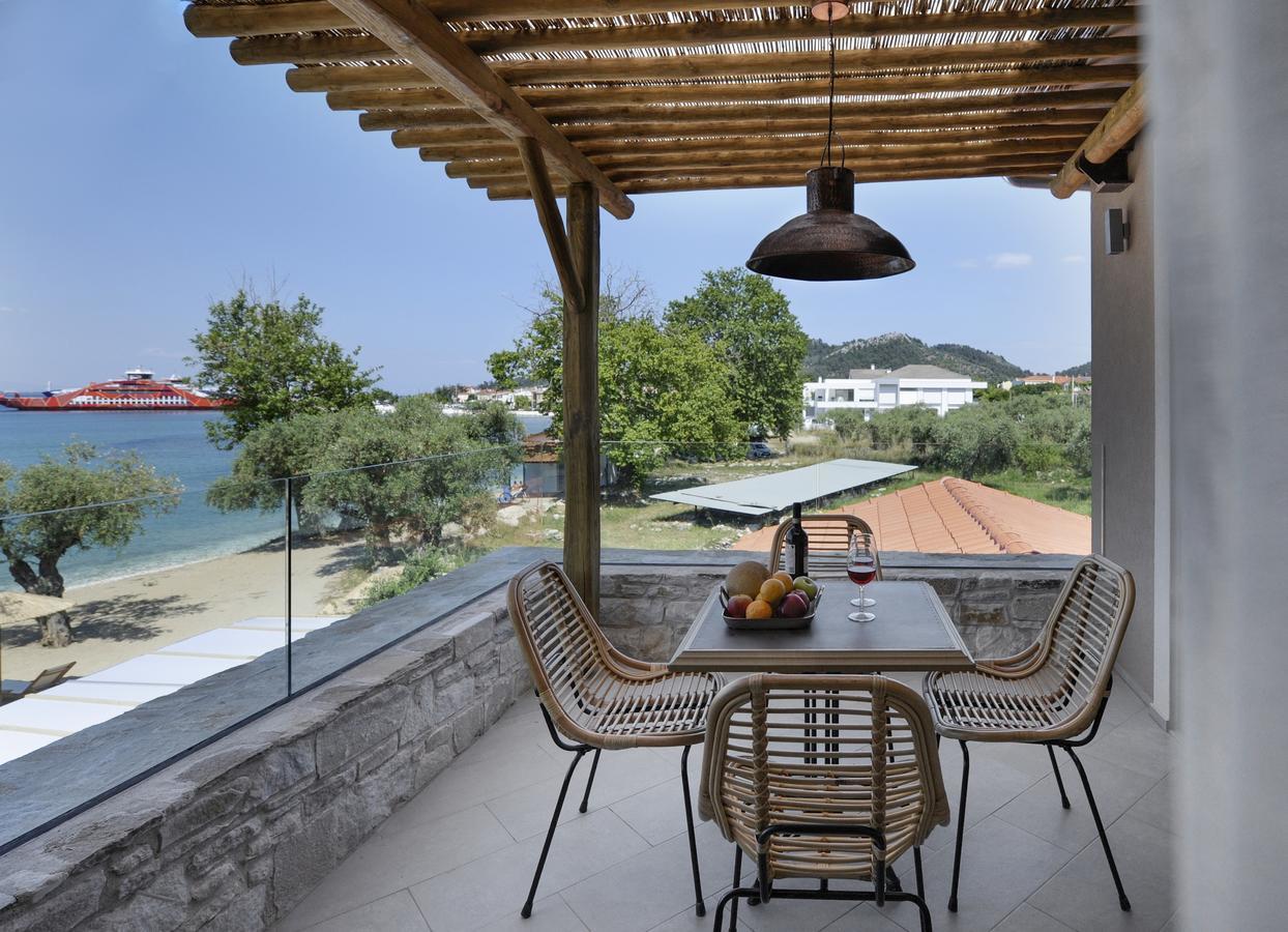 By The Sea Luxury Suites Limenas  Exterior photo